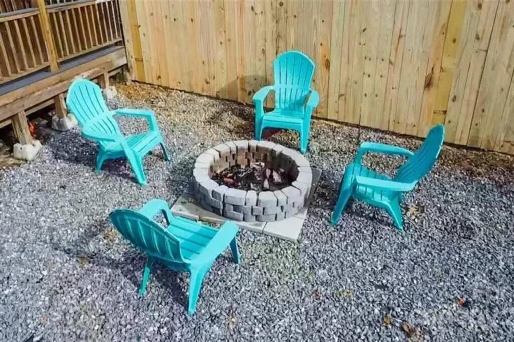 Charming Cottage In Morganton With Ample Parking エクステリア 写真